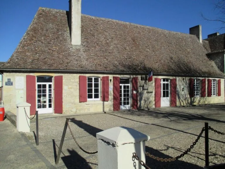 Le Fleyx (24130)